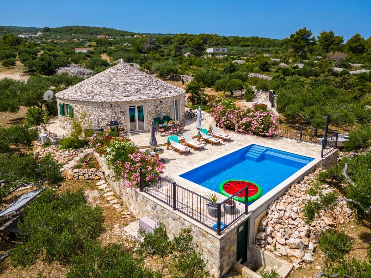 Island Getaway - Heritage House Mirce Exterior foto